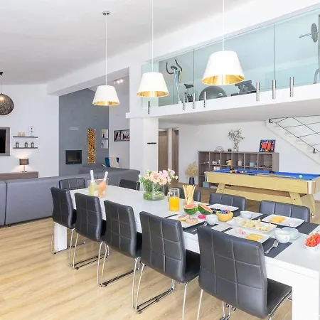 Timy Villa With Pool Rovinj